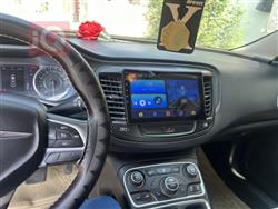 Chrysler 200
